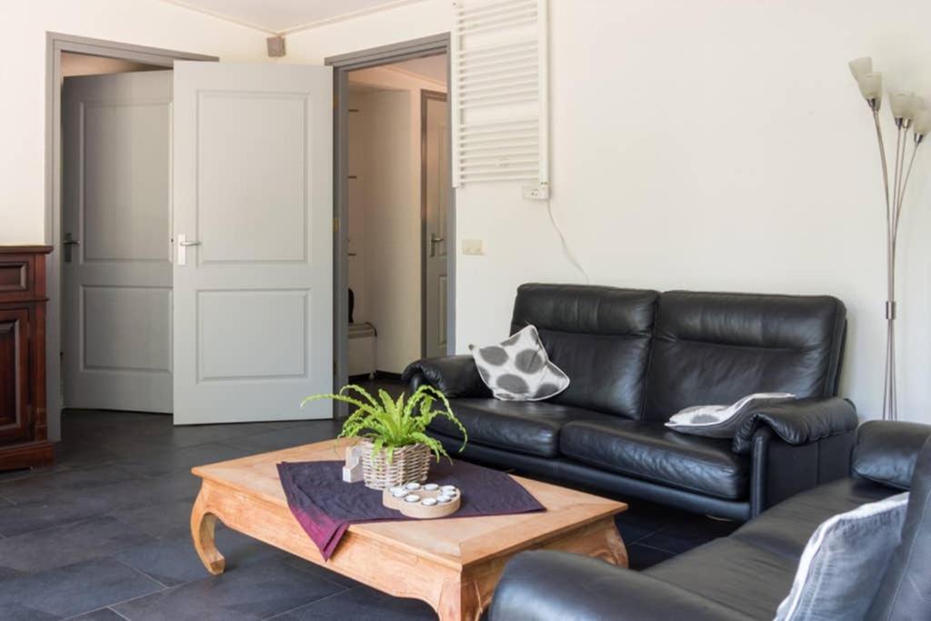 Luxe Recreatiebungalow Зелхем Екстериор снимка